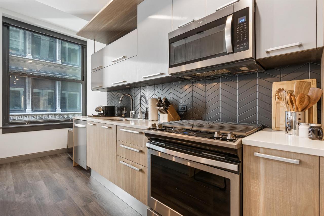 Experience Downtown Chicago At Millennium - Luxury Apartments In The Loop Exteriör bild