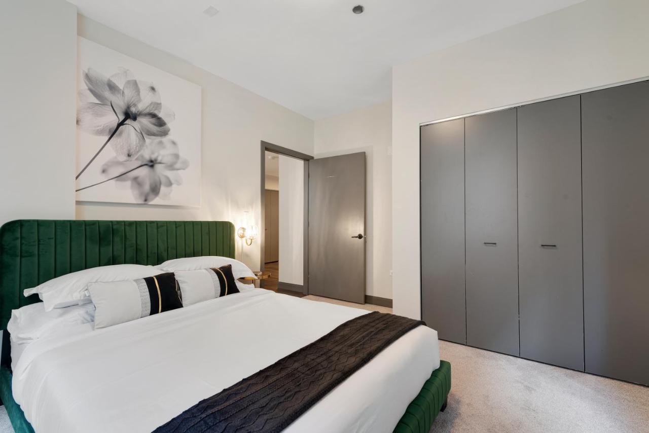 Experience Downtown Chicago At Millennium - Luxury Apartments In The Loop Exteriör bild